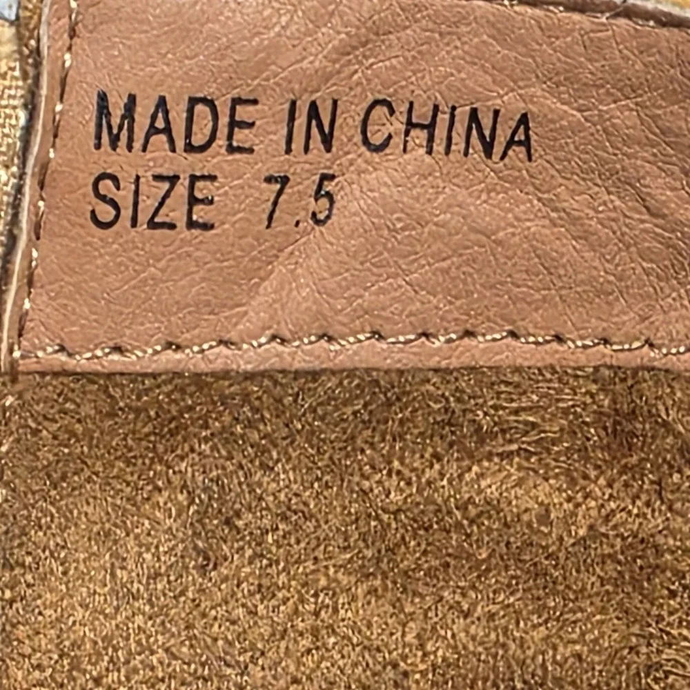 Beast Fashion Buckle McKenna Western Ankle Boots 7.5 Women's Camel Tan Block